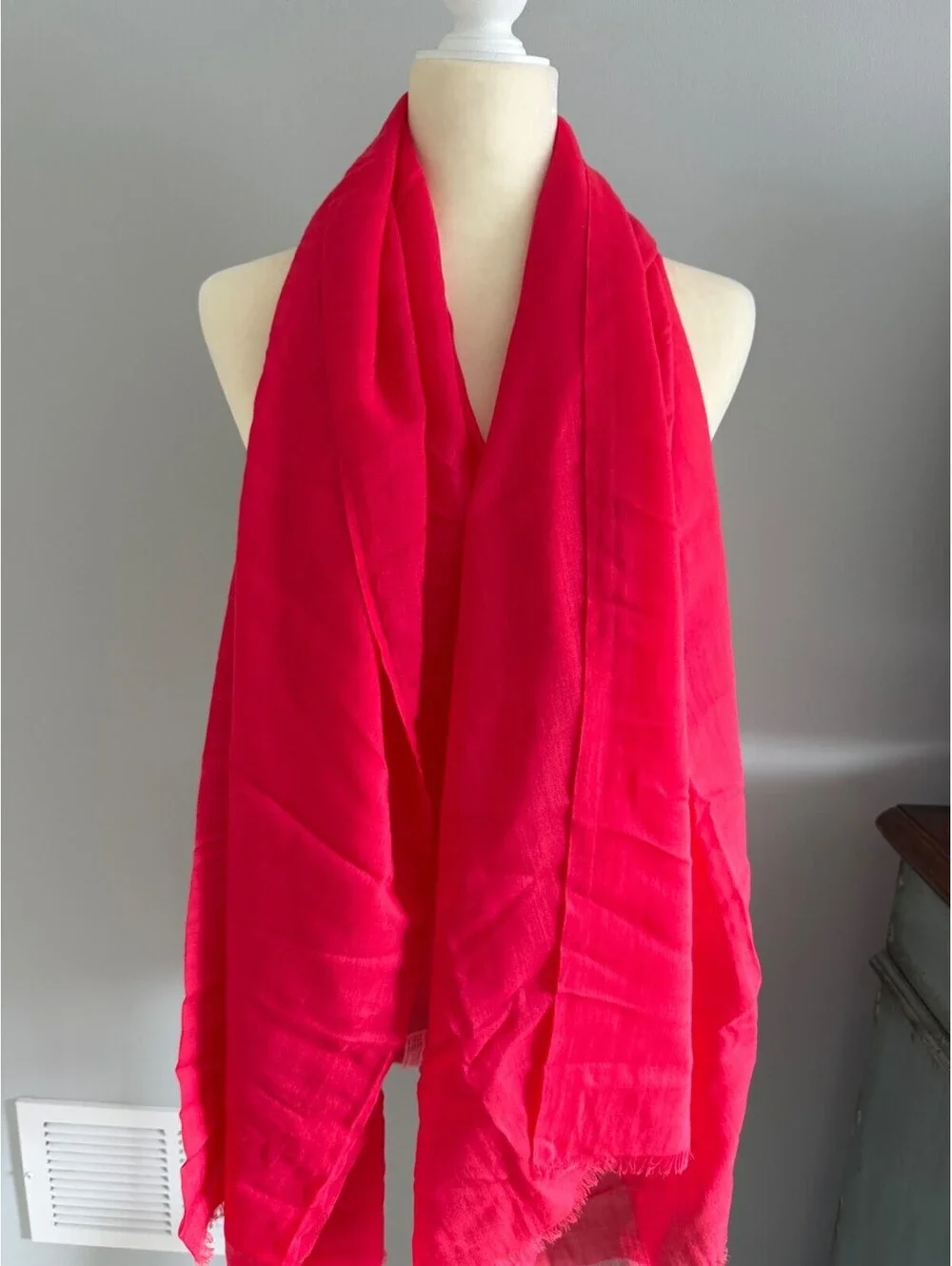 NWOT Max Mara Palla Scarf Deep Pink Cashmere Silk Wool Blend Made in Italy $675